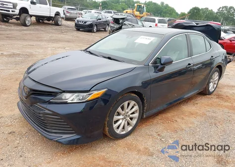 2018 Toyota Camry Le from USA, damaged, VIN 4T1B11HKXJU600659